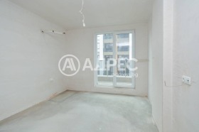 Обява Продава 2-СТАЕН,град Бургас, Мадика