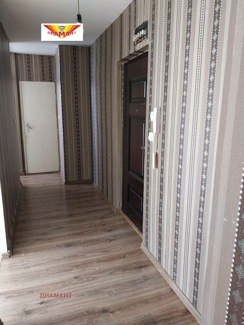 Продава 3-СТАЕН, град Стара Загора, Три чучура - юг • 75000 € / 146687.25 лв. • 23445588 1 — Holmes.bg Продава 3-СТАЕН, град Стара Загора, Три чучура - юг • 75000 € / 146687.25 лв. • 23445588 1