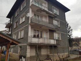 Продажба на етажи от къща в област София - изображение 12 