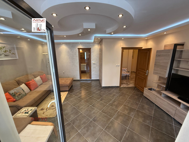 Продава ОФИС, град Бургас, Възраждане • 225000 € • 33626197 1 — Holmes.bg Продава ОФИС, град Бургас, Възраждане • 225000 € • 33626197 1
