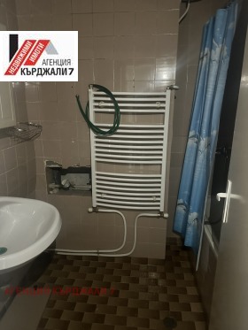 Обява Продава МНОГОСТАЕН,град Кърджали, Възрожденци>