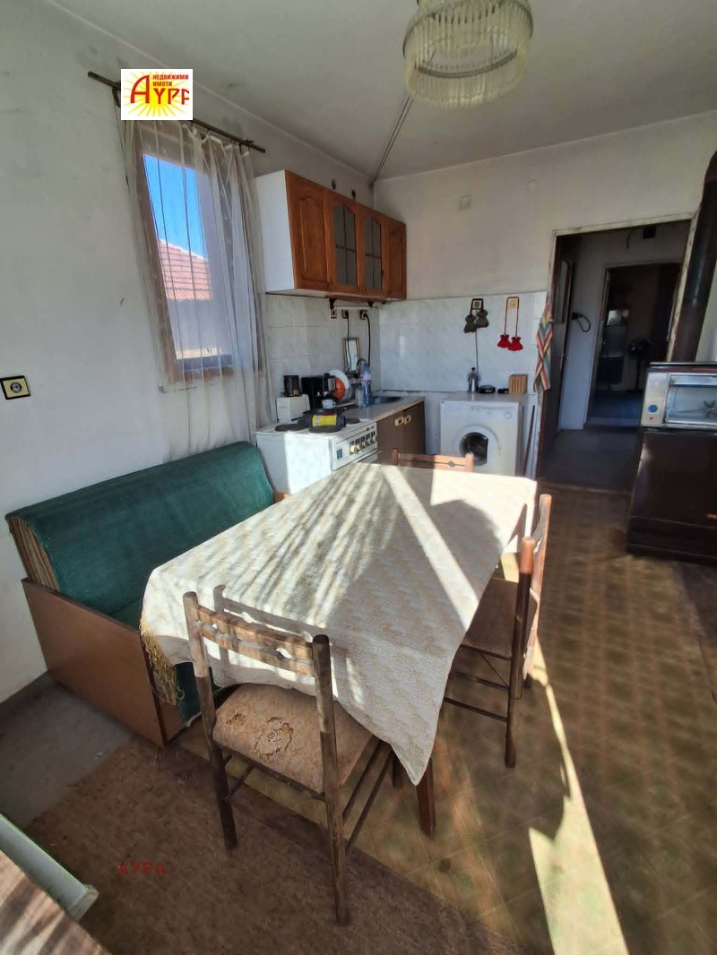 Продава ЕТАЖ ОТ КЪЩА, град Враца, Металург • 99000 € • 81266762 1 — Holmes.bg Продава ЕТАЖ ОТ КЪЩА, град Враца, Металург • 99000 € • 81266762 1