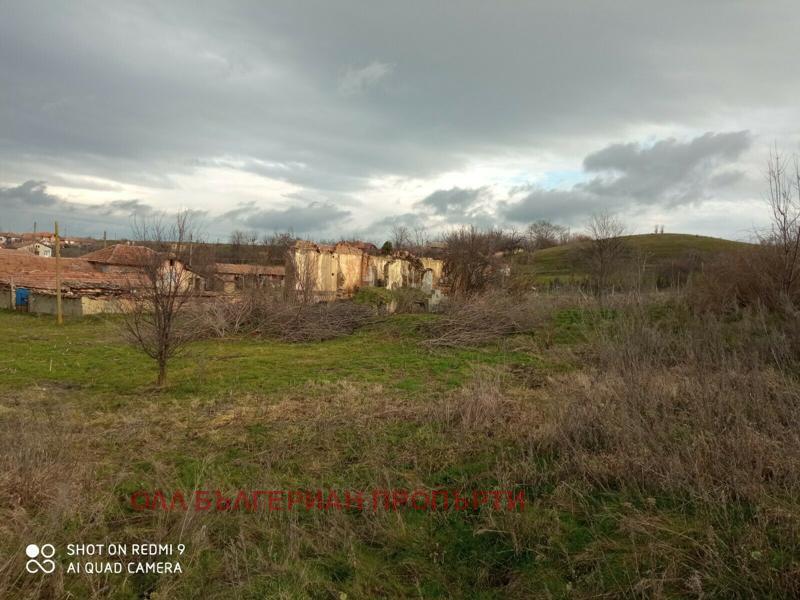 Продава  Парцел област Велико Търново , с. Овча могила , 1310 кв.м | 28024622 - изображение [4]