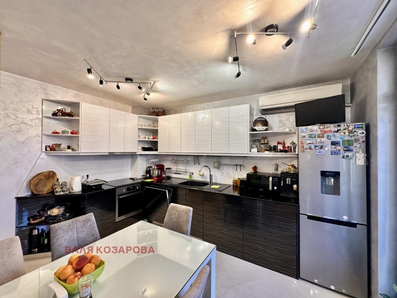 Продава 3-СТАЕН, град Плевен, Широк център • 195000 € • 35226787 1 — Holmes.bg Продава 3-СТАЕН, град Плевен, Широк център • 195000 € • 35226787 1