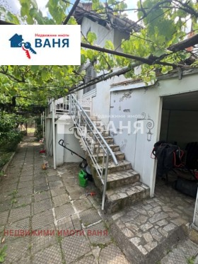 Обява Продава ВИЛА,с. Песнопой, област Пловдив
