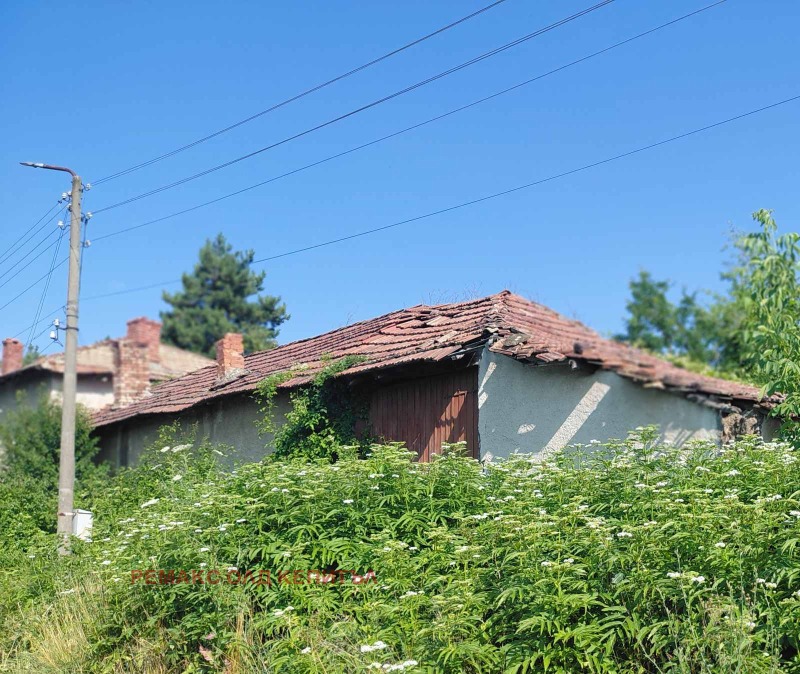 Продава КЪЩА, област Плевен, с. Градище • 12000 € • 52101237 1 — Holmes.bg Продава КЪЩА, област Плевен, с. Градище • 12000 € • 52101237 1
