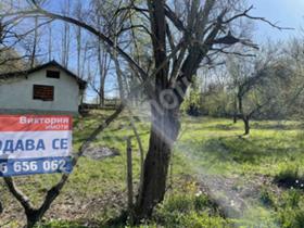 Продажба на имоти в с. Боженците, област Габрово - изображение 2 