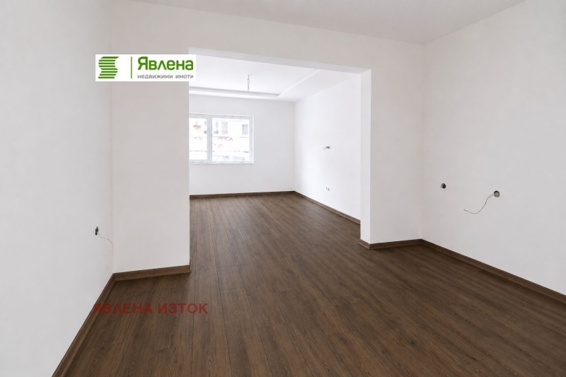 Продава ОФИС, град София, Яворов • 298000 € / 582837.34 лв. • 95193711 1 — Holmes.bg Продава ОФИС, град София, Яворов • 298000 € / 582837.34 лв. • 95193711 1