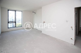 Продава 3-стаен, град София