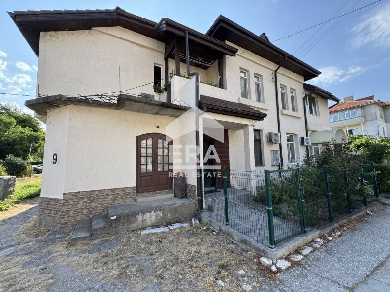 Продава 3-СТАЕН, град Силистра, Център • 106000 € / 207317.98 лв. • 91326575 1 — Holmes.bg Продава 3-СТАЕН, град Силистра, Център • 106000 € / 207317.98 лв. • 91326575 1