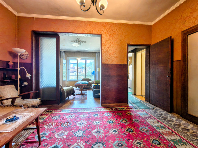 Продава 4-СТАЕН, град София, Център • 410000 € • 25893154 1 — Holmes.bg Продава 4-СТАЕН, град София, Център • 410000 € • 25893154 1