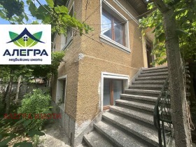 Продава Къща, гр. Септември