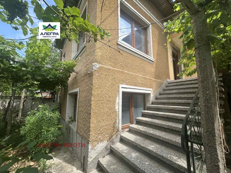 Продава КЪЩА, област Пазарджик, гр. Септември • 120000 € / 234699.60 лв. • 17276052 1 — Holmes.bg Продава КЪЩА, област Пазарджик, гр. Септември • 120000 € / 234699.60 лв. • 17276052 1