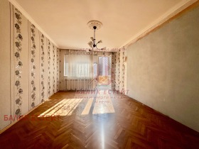Продава 3-стаен, град Добрич