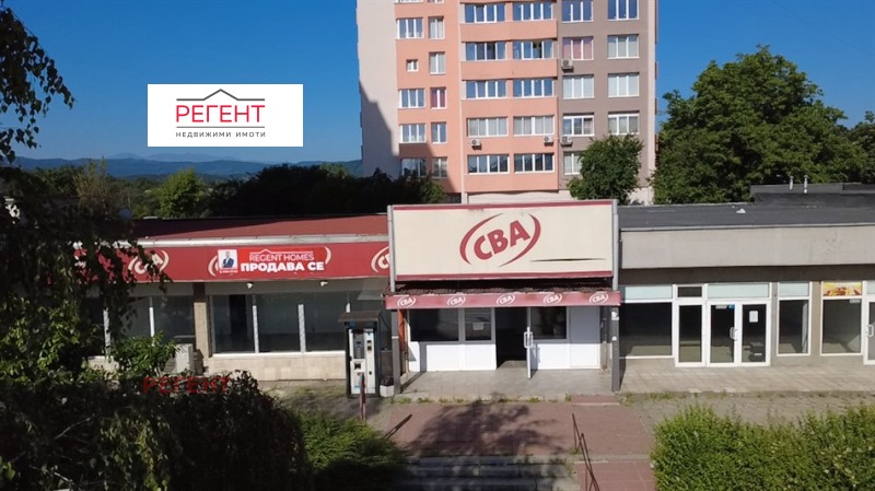 Продава ПРОМ. ПОМЕЩЕНИЕ, град Габрово, Младост • 550000 € / 1075706.50 лв. • 92118385 1 — Holmes.bg Продава ПРОМ. ПОМЕЩЕНИЕ, град Габрово, Младост • 550000 € / 1075706.50 лв. • 92118385 1