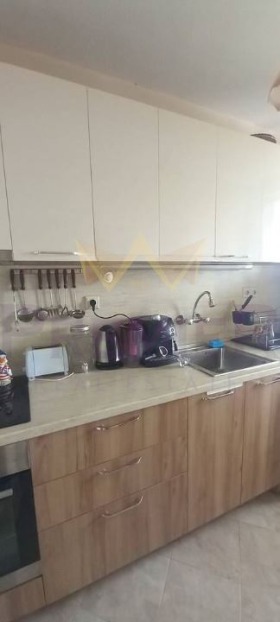 Обява Продава 4-СТАЕН,град Бургас, Център