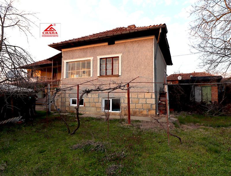 Продава КЪЩА, област Русе, гр. Ветово • 23000 € / 44984.09 лв. • 31746061 1 — Holmes.bg Продава КЪЩА, област Русе, гр. Ветово • 23000 € / 44984.09 лв. • 31746061 1