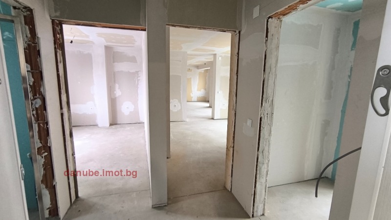 Продава 3-СТАЕН, град Русе, Център • 257648 € • 65806902 1 — Holmes.bg Продава 3-СТАЕН, град Русе, Център • 257648 € • 65806902 1