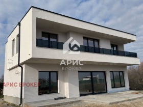 КЪЩА, 205 m2 - Holmes.bg КЪЩА, 205 m2