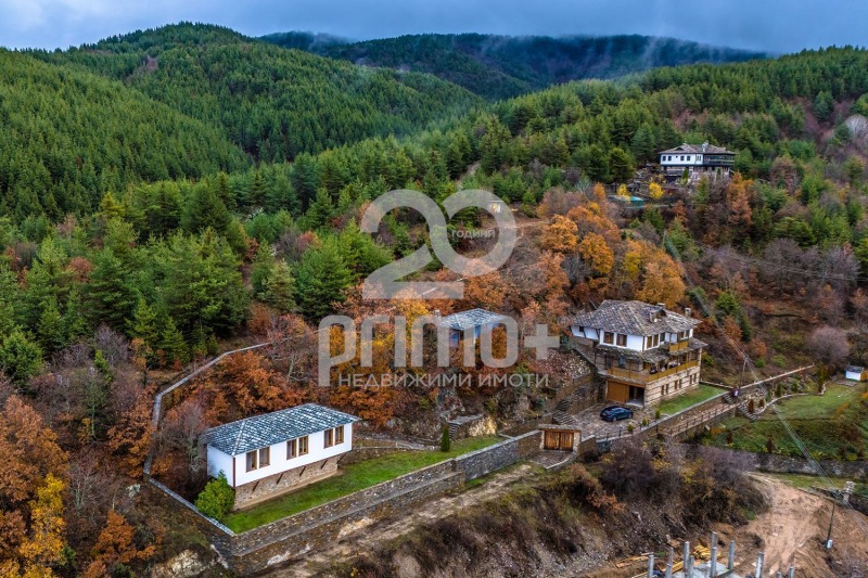 Продава ХОТЕЛ, област Благоевград, с. Лещен • 950000 € / 1858038.50 лв. • 37404398 1 — Holmes.bg Продава ХОТЕЛ, област Благоевград, с. Лещен • 950000 € / 1858038.50 лв. • 37404398 1