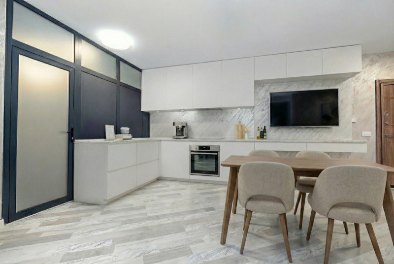 Продава 3-СТАЕН, град Варна, Операта • 230000 € / 449840.90 лв. • 74914705 1 — Holmes.bg Продава 3-СТАЕН, град Варна, Операта • 230000 € / 449840.90 лв. • 74914705 1