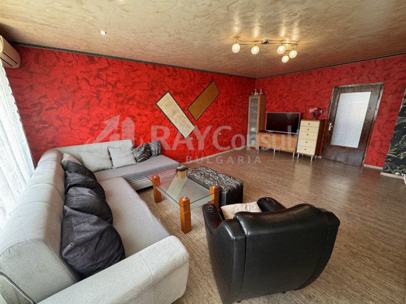 Продава 4-СТАЕН, област Ловеч, гр. Луковит • 126900 € • 71008757 1 — Holmes.bg Продава 4-СТАЕН, област Ловеч, гр. Луковит • 126900 € • 71008757 1