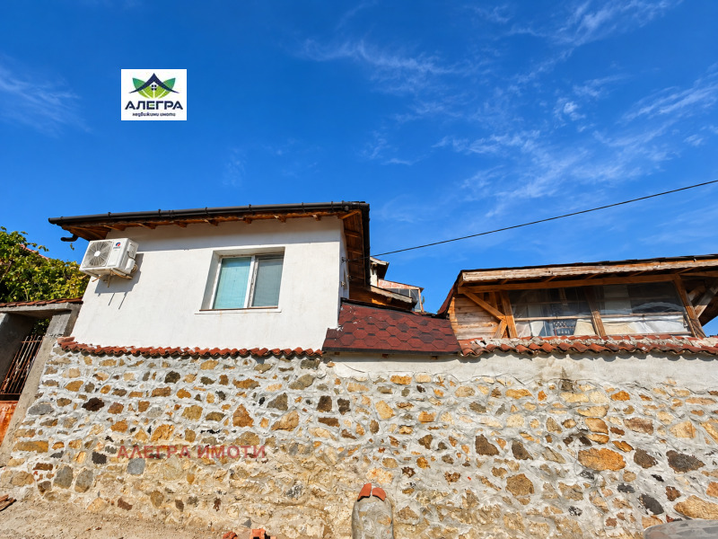 Продава КЪЩА, област Пазарджик, с. Славовица • 55000 € • 32398913 1 — Holmes.bg Продава КЪЩА, област Пазарджик, с. Славовица • 55000 € • 32398913 1