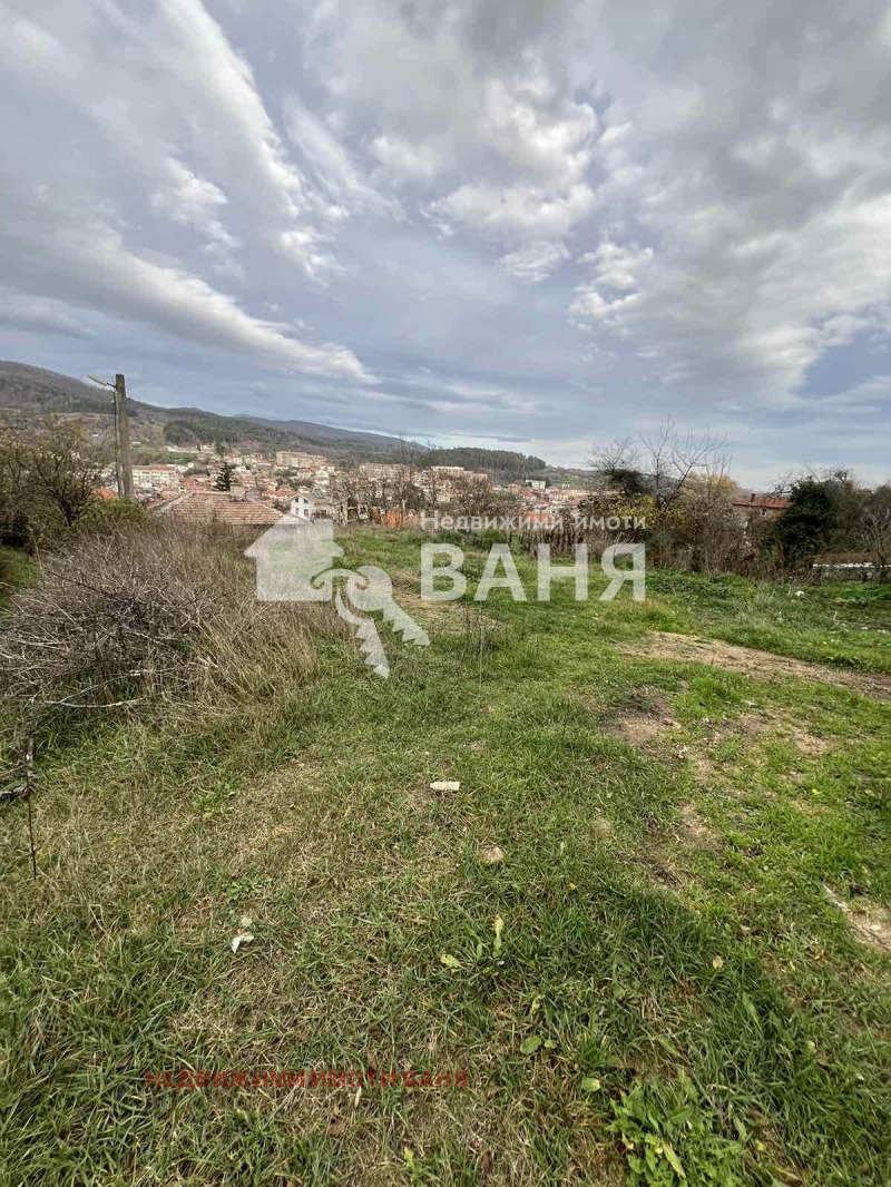 Продава ПАРЦЕЛ, област Пловдив, гр. Калофер • 42000 € / 82144.86 лв. • 38080434 1 — Holmes.bg Продава ПАРЦЕЛ, област Пловдив, гр. Калофер • 42000 € / 82144.86 лв. • 38080434 1