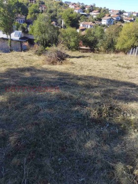 Продава Парцел, с. Селищен дол