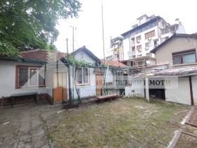 Продава къща град Пловдив Център - [1] 