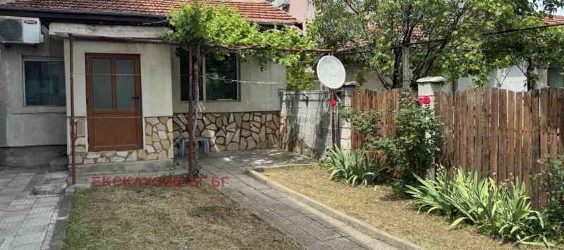 Продава КЪЩА, град Шумен, Басейна • 130000 € • 68880208 1 — Holmes.bg Продава КЪЩА, град Шумен, Басейна • 130000 € • 68880208 1