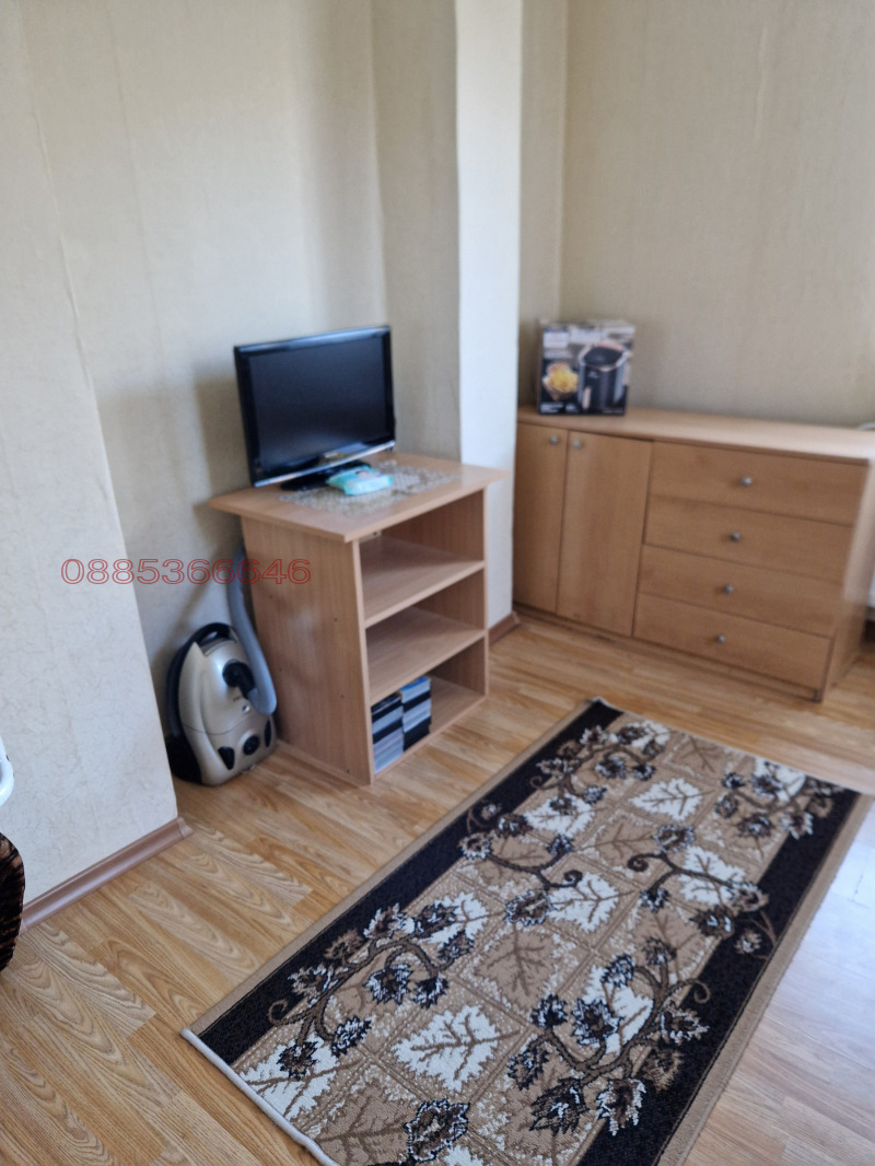 Продава КЪЩА, област София, гр. Своге • 81000 € / 158422.23 лв. • 40441157 1 — Holmes.bg Продава КЪЩА, област София, гр. Своге • 81000 € / 158422.23 лв. • 40441157 1