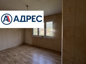 Обява Продава 3-СТАЕН,гр. Карлово, област Пловдив