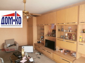 Продажба на четеристайни апартаменти в град Пазарджик - изображение 2 