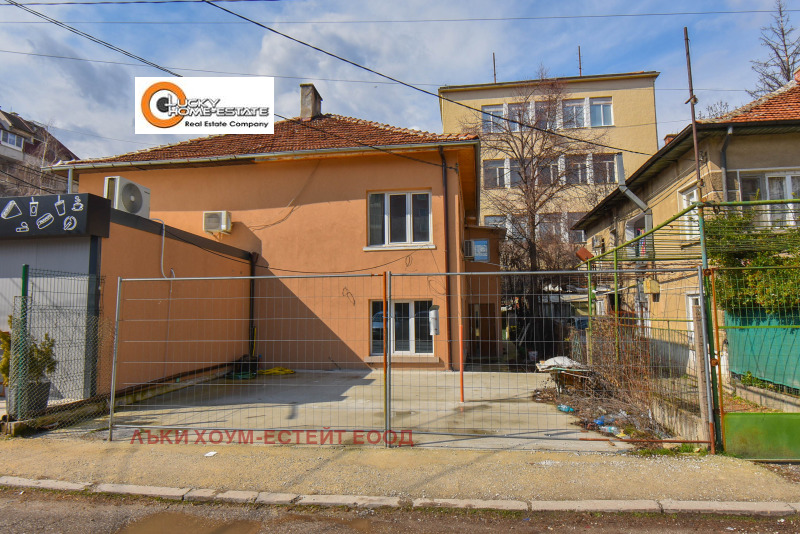Продава 3-СТАЕН, град София, Борово • 330000 € / 645423.90 лв. • 75482856 1 — Holmes.bg Продава 3-СТАЕН, град София, Борово • 330000 € / 645423.90 лв. • 75482856 1