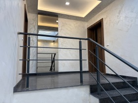 2-СТАЕН, 98 m2 - Holmes.bg 2-СТАЕН, 98 m2