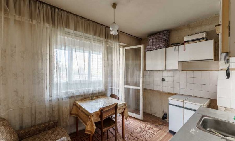 Продава 3-СТАЕН, град Перник, Изток • 92000 € • 57176088 1 — Holmes.bg Продава 3-СТАЕН, град Перник, Изток • 92000 € • 57176088 1