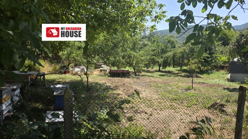 Продава ПАРЦЕЛ, област София, с. Боженица • 36500 € • 42118506 1 — Holmes.bg Продава ПАРЦЕЛ, област София, с. Боженица • 36500 € • 42118506 1
