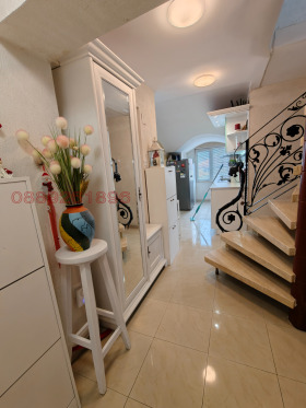 Обява Продава МЕЗОНЕТ,гр. Казанлък, област Стара Загора