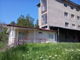 Продава САМОСТОЯТЕЛНА СГРАДА | Imot.bg — малка снимка 2