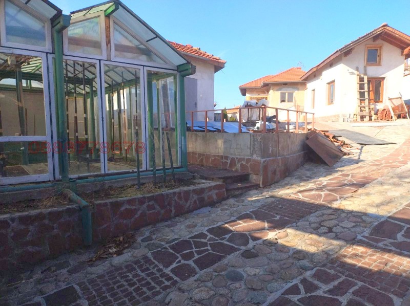 Продава КЪЩА, област Ловеч, с. Славщица • 49950 € • 63194318 1 — Holmes.bg Продава КЪЩА, област Ловеч, с. Славщица • 49950 € • 63194318 1