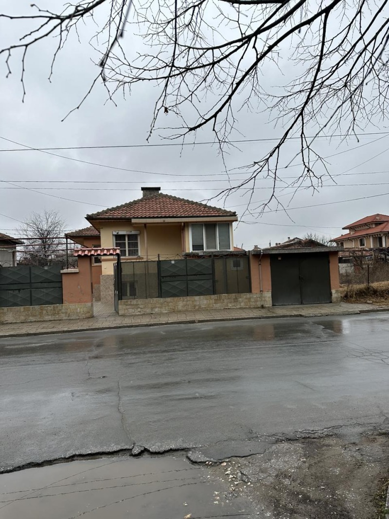 Продава  Къща град Пазарджик , Ябълките , 103 кв.м | 19743614