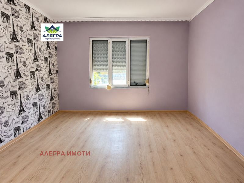 Продава ЕТАЖ ОТ КЪЩА, град Пазарджик, Ябълките • 96000 € • 67459464 1 — Holmes.bg Продава ЕТАЖ ОТ КЪЩА, град Пазарджик, Ябълките • 96000 € • 67459464 1