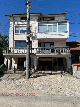 Продажба на имоти в гр. Първомай, област Пловдив - изображение 13 