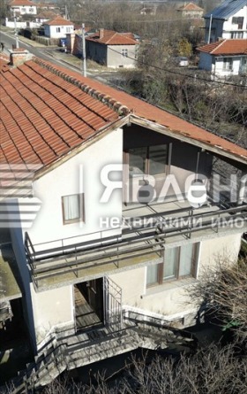 Продава къща област Пловдив с. Белозем - [1] 