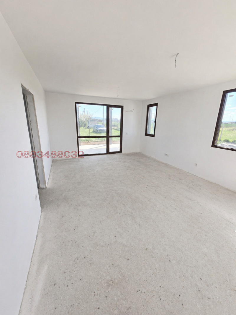Продава 3-СТАЕН, област София, гр. Костинброд • 232300 € • 40395136 1 — Holmes.bg Продава 3-СТАЕН, област София, гр. Костинброд • 232300 € • 40395136 1