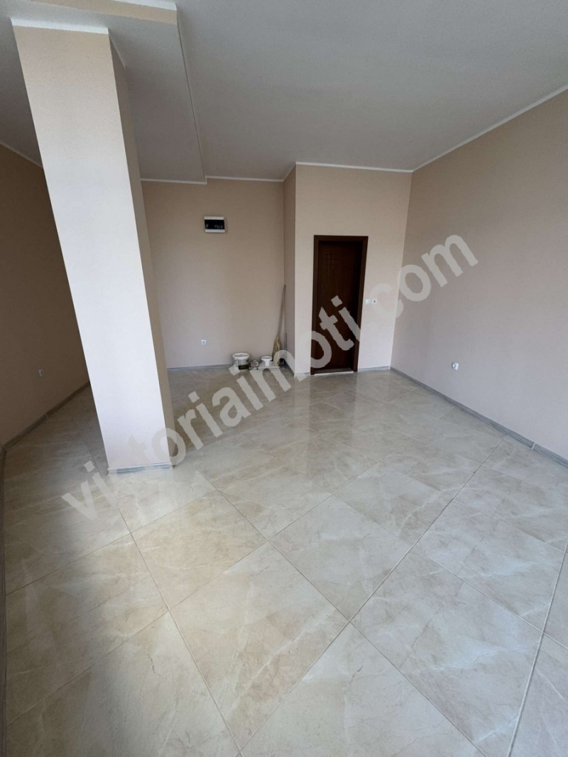 Продава МАГАЗИН, град Велико Търново, Център • 75000 € / 146687.25 лв. • 57101794 1 — Holmes.bg Продава МАГАЗИН, град Велико Търново, Център • 75000 € / 146687.25 лв. • 57101794 1
