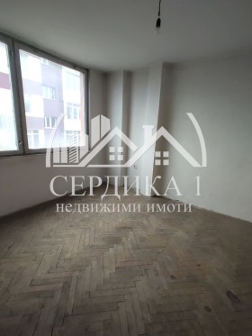 Продажба на четеристайни апартаменти в град Кюстендил - изображение 4 