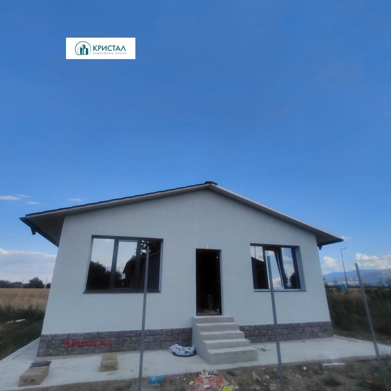 Продава КЪЩА, област Пловдив, с. Оризари • 155000 € / 303153.65 лв. • 89949648 1 — Holmes.bg Продава КЪЩА, област Пловдив, с. Оризари • 155000 € / 303153.65 лв. • 89949648 1