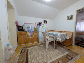 Обява Продава КЪЩА,гр. Елена, област Велико Търново